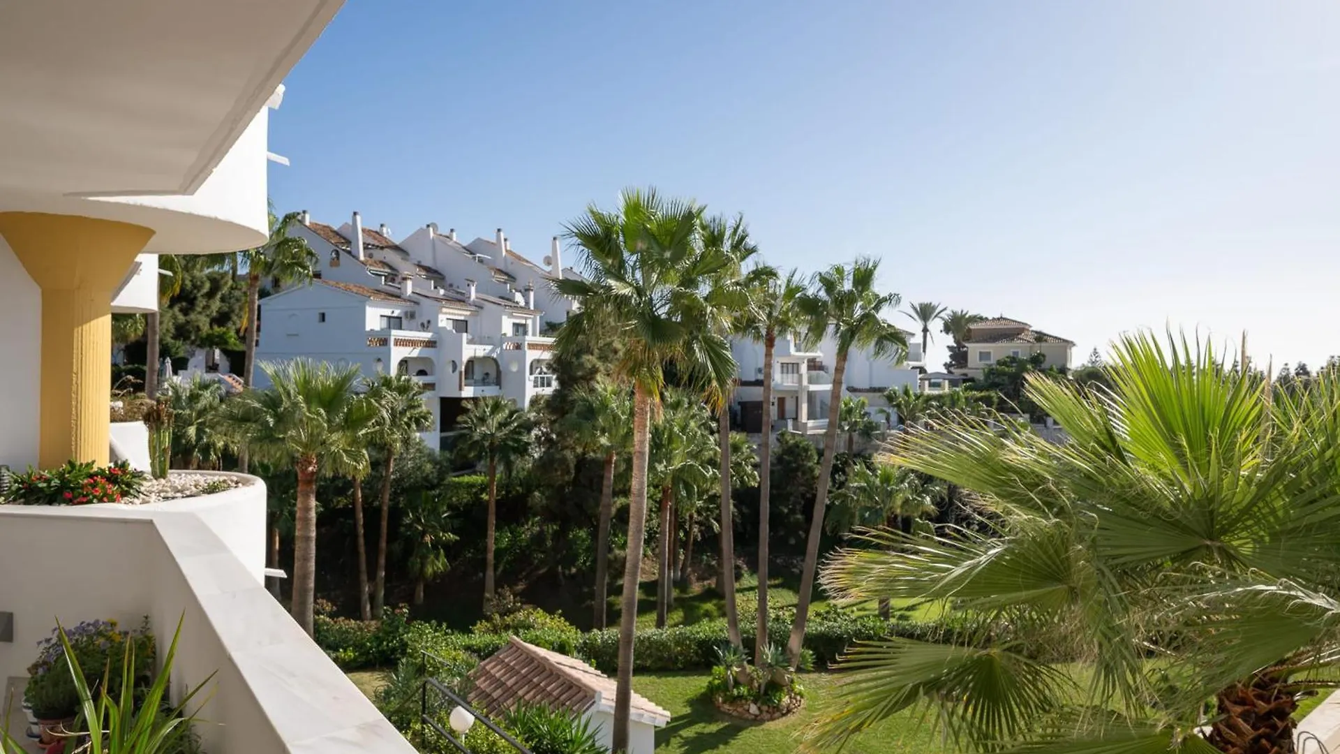 2 Beds Apartment In Calahonda With Golf And Beach Sitio de Calahonda